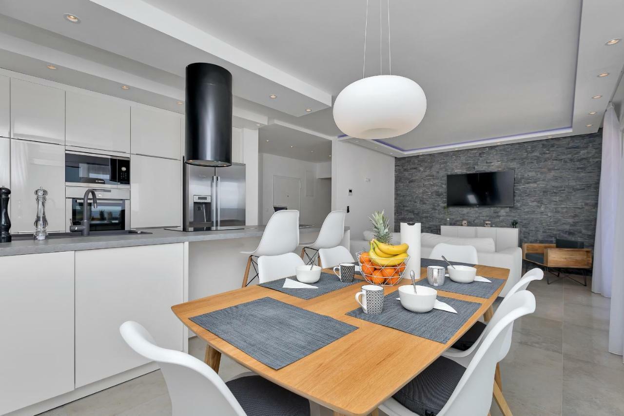 Penthouse Bella Vista Makarska Apartment Exterior photo